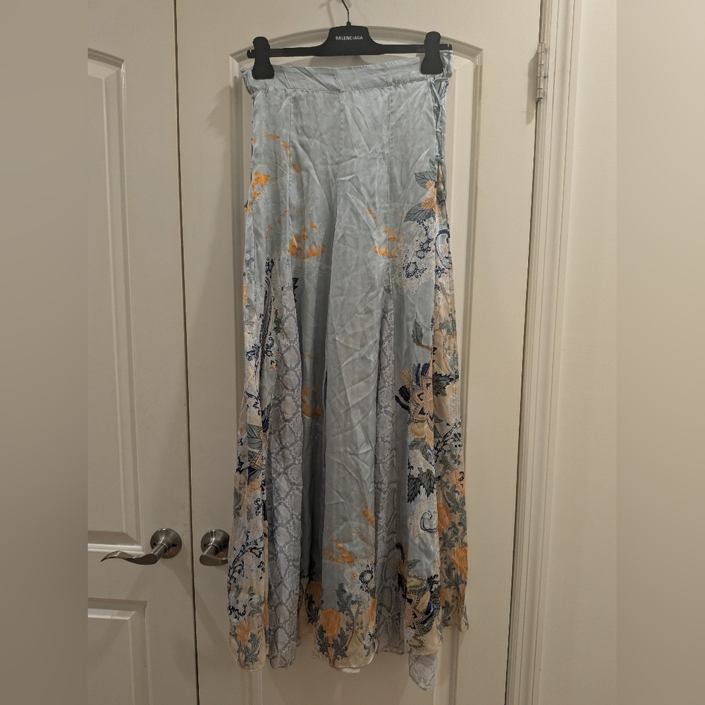 B3. NWOT CAMILLA FRASER FANTASIA SILK FLARE PANTS WITH LACE UP SIDE - Picture 10 of 16